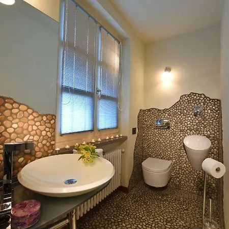 アパート La Maison Du Soleil セッラルンガ・ダルバ