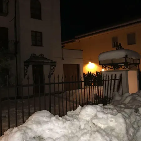 アパート La Maison Du Soleil セッラルンガ・ダルバ